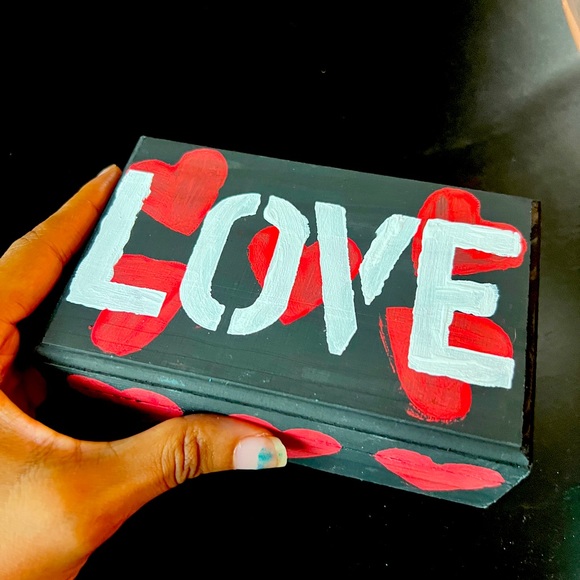 Hand painted jewelry box - Picture 1 of 4